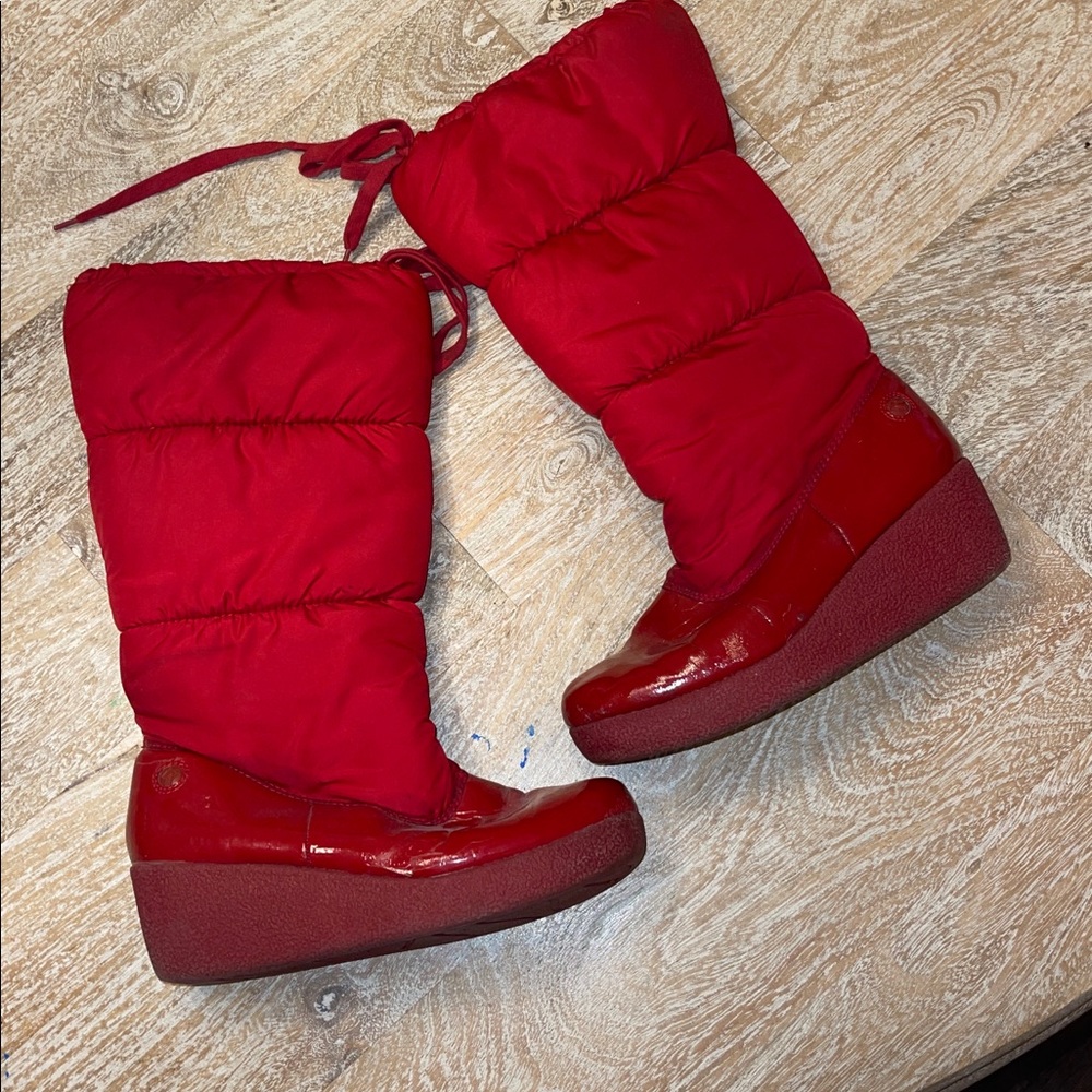 Rocket Dog Red Winter Puffer Snow Platform Boots size 8